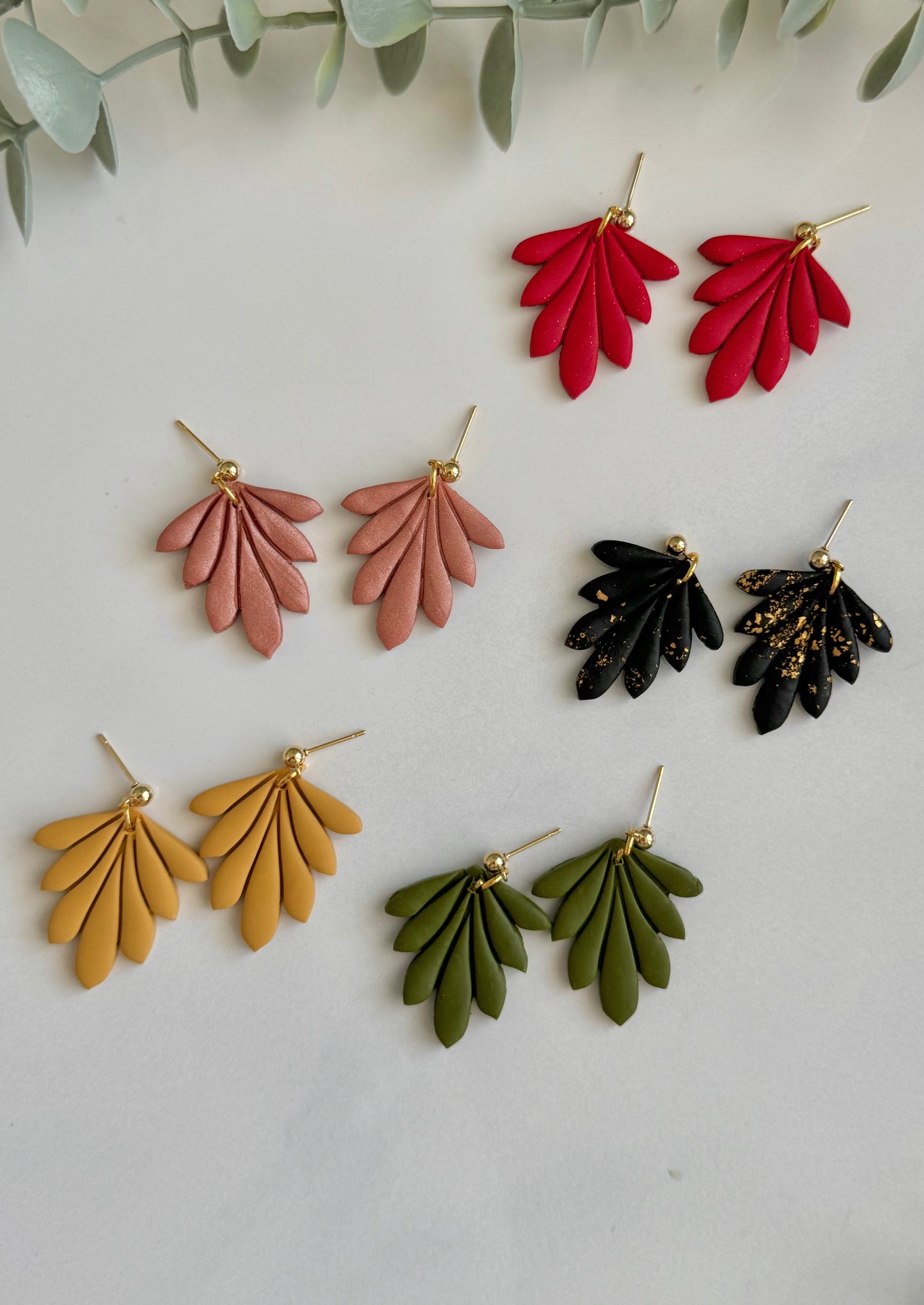 Ohrstecker hängend I Kakigrün