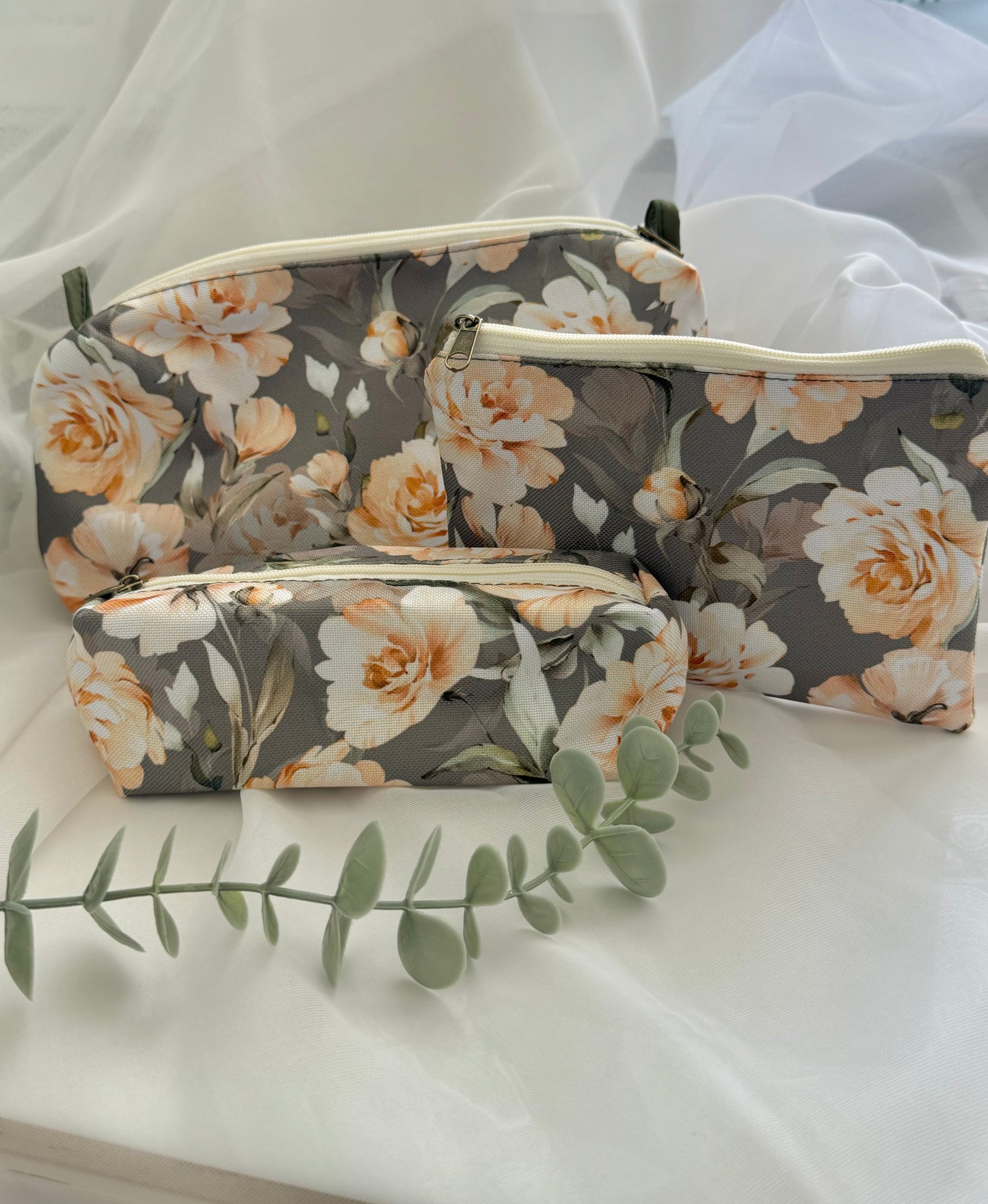 Individuelle Kosmetiktasche "Rosenzauber" - Größe M