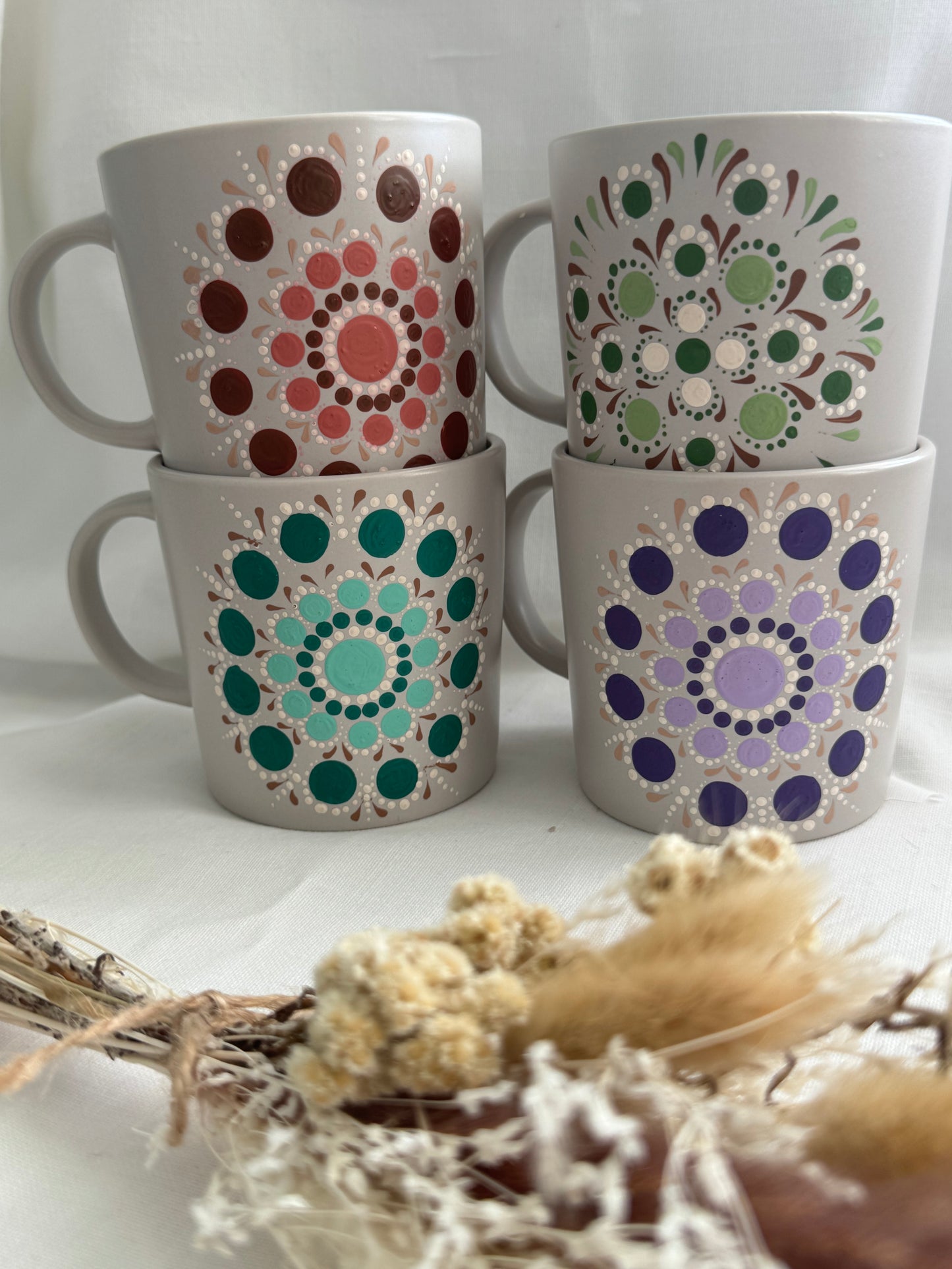 Handbemalte Mandala-Tasse - Einzigartig und Spülmaschinenfest - Hellgrün