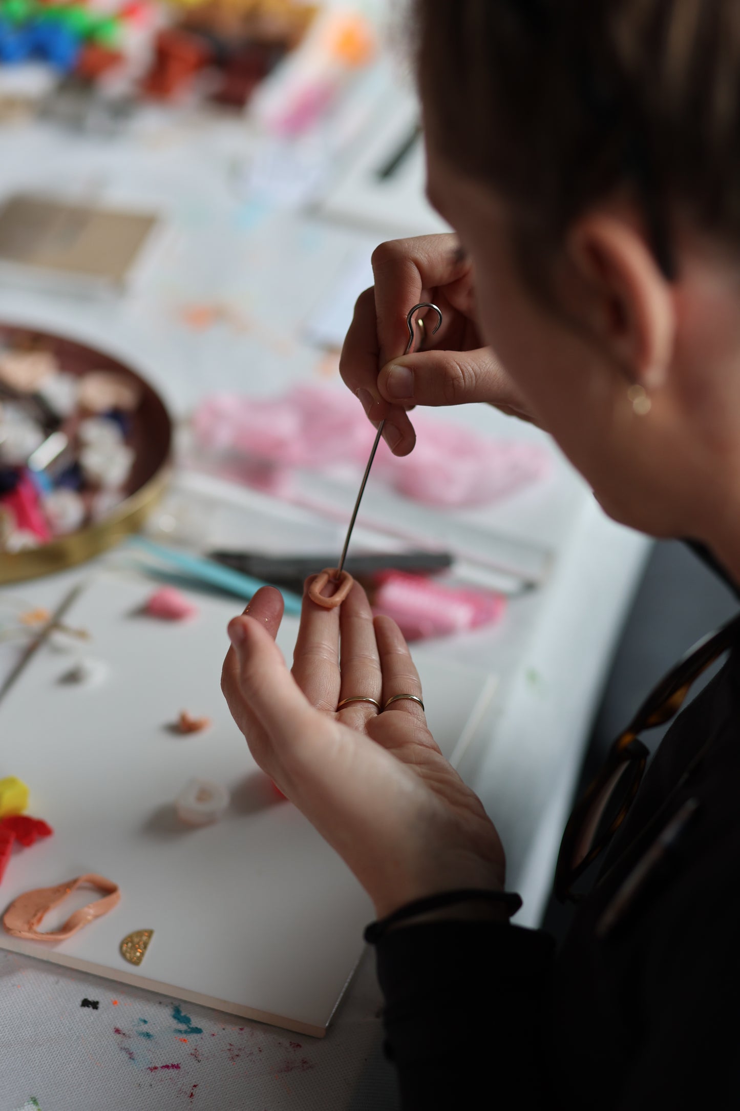 💖 CREATE & MEET - Schmuck Workshop mit Bowl/Kuchen im SHADES Dortmund