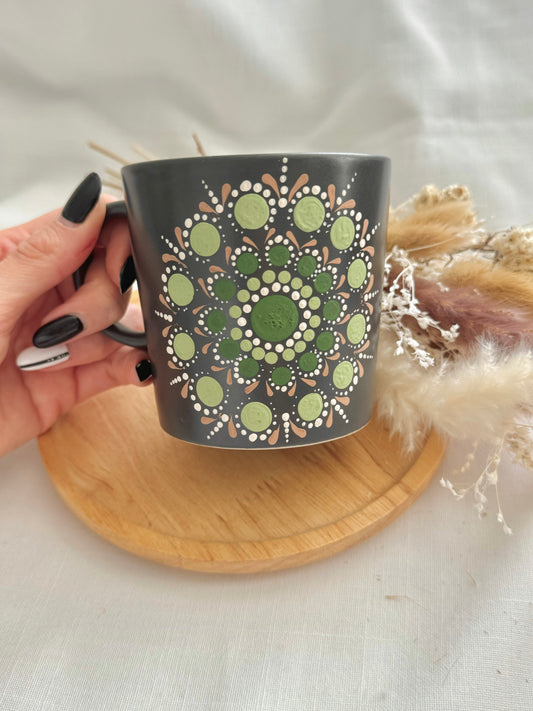 Handbemalte Mandala-Tasse - Einzigartig und Spülmaschinenfest - Grün