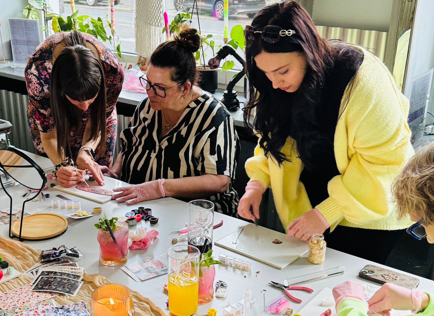 💼 CREATE & CONNECT Teamevents für Firmen – Kreative Stressprävention & Mitarbeiterverbindung